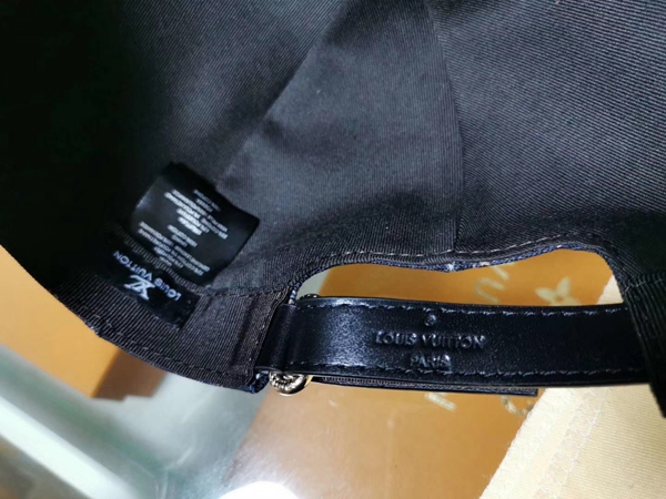 ブランド帽子角部分ディテール